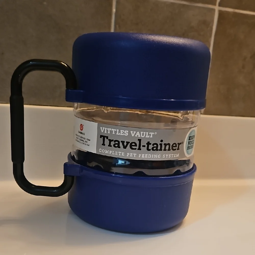 Vittles Vault Travel-tainer Pet Feeding System